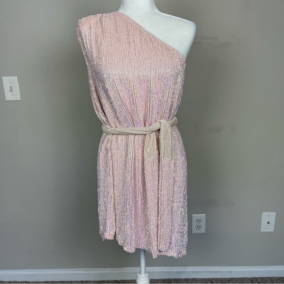 NWT RETROFETE ELLA ONE SHOULDER SEQUIN MINI DRESS IN TAFFY PINK SIZE LARGE - Picture 6 of 16